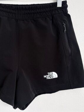 The North Face Women’s Tekware Flash-Dry High Waist Athletic Shorts Sz S